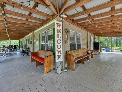 24591 Highway 321 Cleveland TX 77327