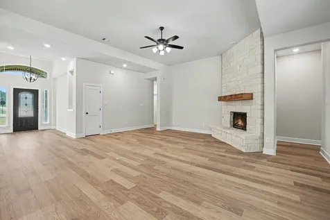 4520 Road 66112 Dayton TX 77535