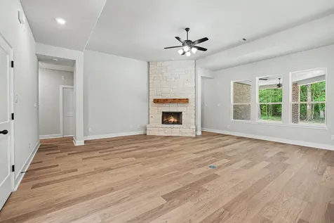 4520 Road 66112 Dayton TX 77535