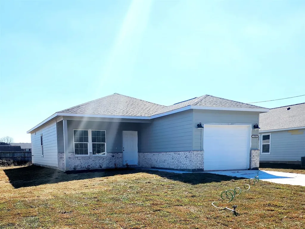 1920 Spruce Street Bay City TX 77414