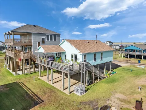 4710 Palm Street Freeport TX 77541