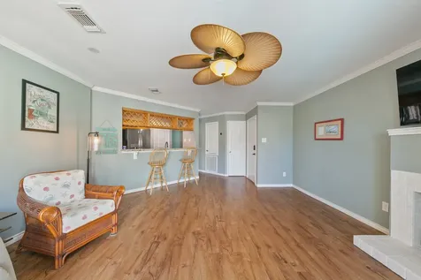 7312 Seawall Boulevard 208 Galveston TX 77551