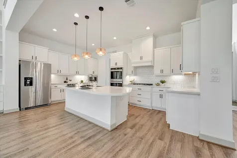 98 Dorado Drive Friendswood TX 77546