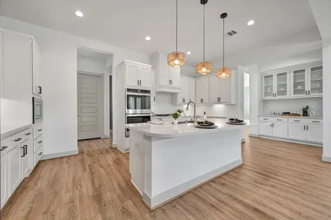98 Dorado Drive Friendswood TX 77546