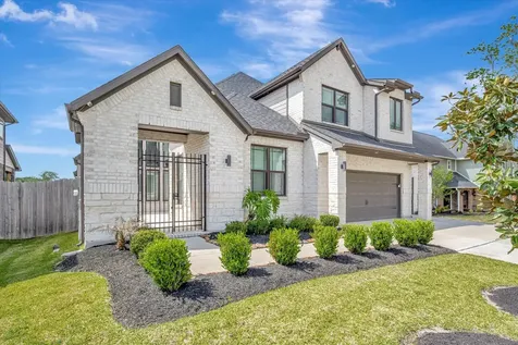 98 Dorado Drive Friendswood TX 77546