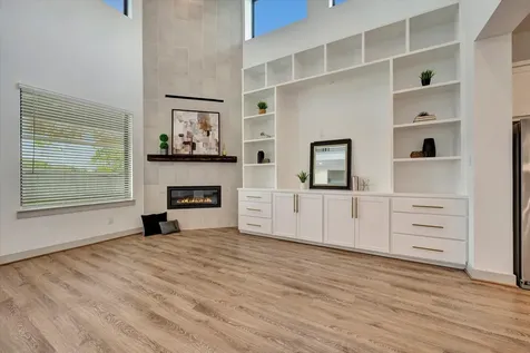 98 Dorado Drive Friendswood TX 77546