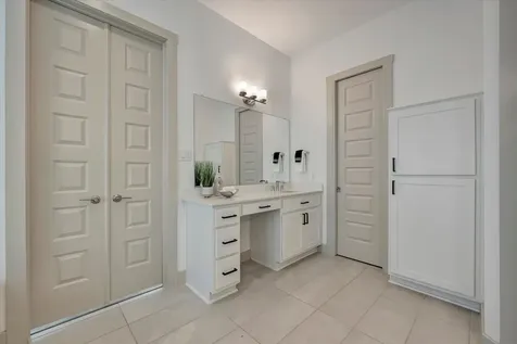 98 Dorado Drive Friendswood TX 77546