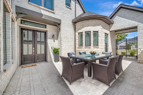 98 Dorado Drive Friendswood TX 77546
