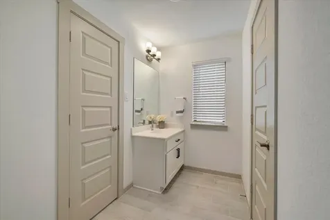 98 Dorado Drive Friendswood TX 77546