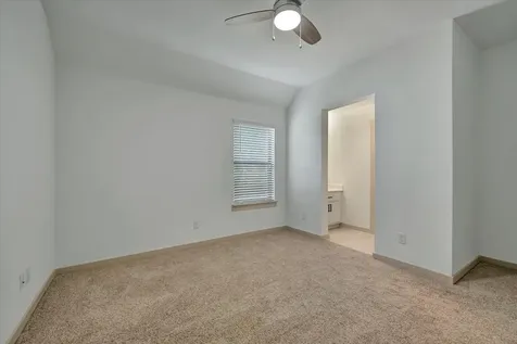 98 Dorado Drive Friendswood TX 77546