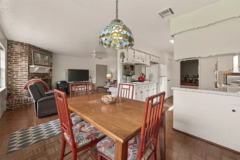 9235 Sharpview Drive Houston TX 77036