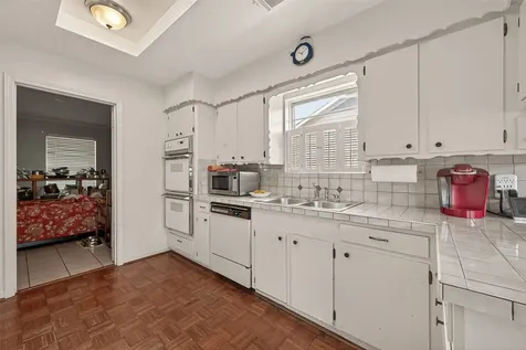 9235 Sharpview Drive Houston TX 77036