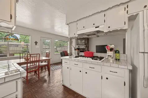 9235 Sharpview Drive Houston TX 77036
