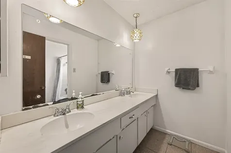 9235 Sharpview Drive Houston TX 77036