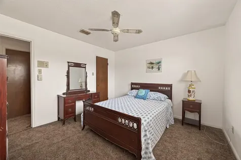 9235 Sharpview Drive Houston TX 77036