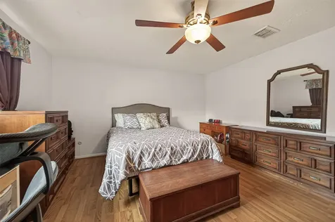 9235 Sharpview Drive Houston TX 77036