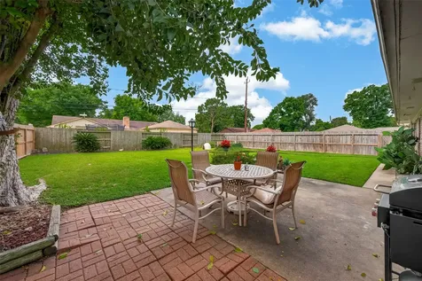 9235 Sharpview Drive Houston TX 77036