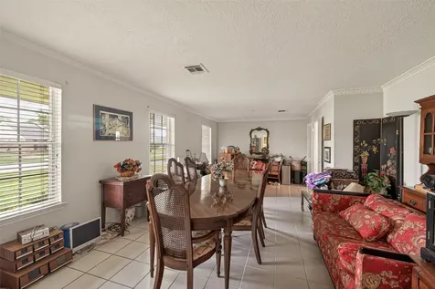 9235 Sharpview Drive Houston TX 77036