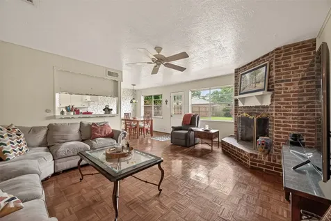 9235 Sharpview Drive Houston TX 77036
