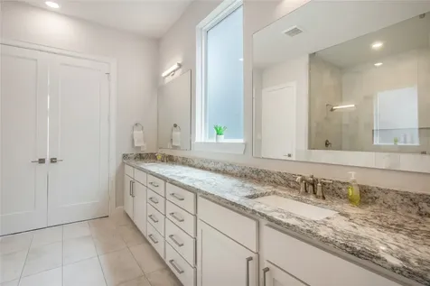 10736 S Lake Mist Lane Willis TX 77318