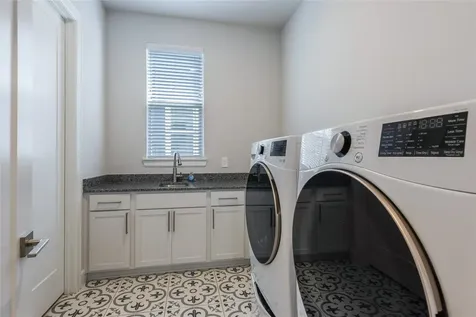 10736 S Lake Mist Lane Willis TX 77318