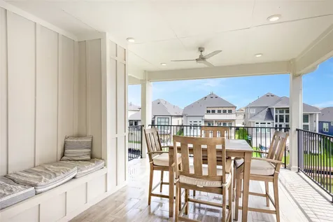 10736 S Lake Mist Lane Willis TX 77318