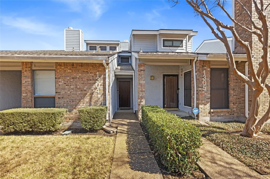 17490 Meandering Way 1304 Dallas TX 75252