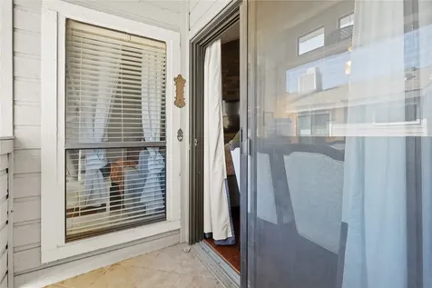 17490 Meandering Way 1304 Dallas TX 75252