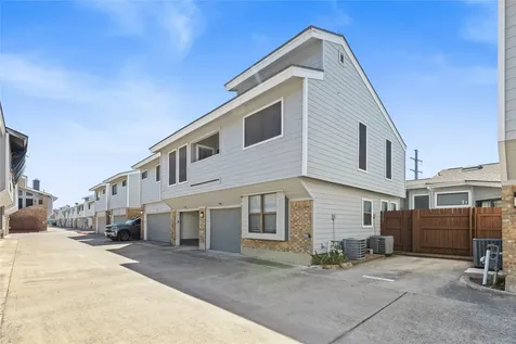 17490 Meandering Way 1304 Dallas TX 75252