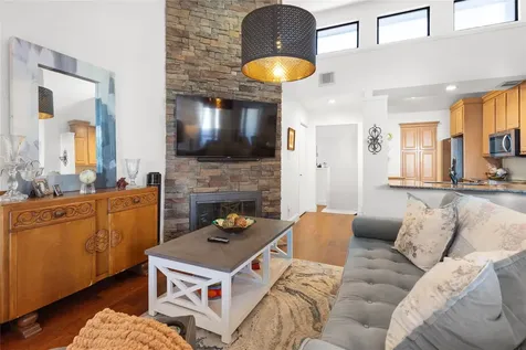 17490 Meandering Way 1304 Dallas TX 75252