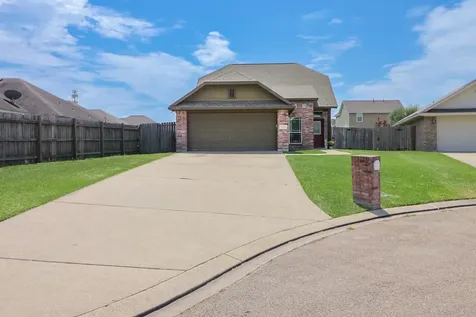 2915 Horseback Court College Station TX 77845