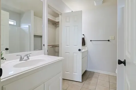2915 Horseback Court College Station TX 77845