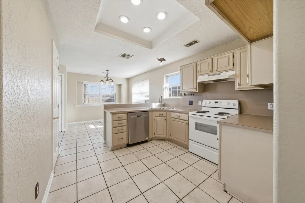 1822 28th Avenue N Texas City TX 77590
