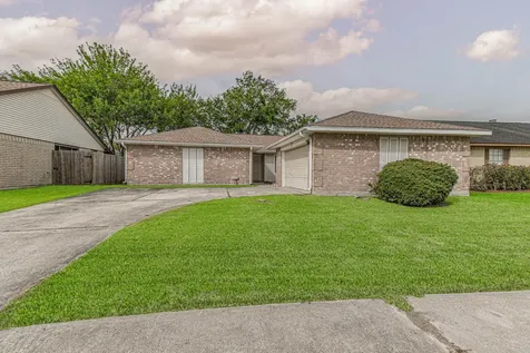 16818 Carrack Turn Drive Friendswood TX 77546