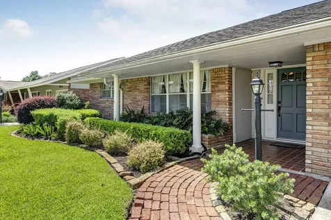 6215 Waltway Drive Houston TX 77008