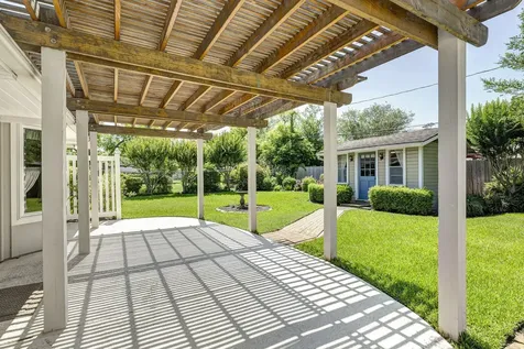 6215 Waltway Drive Houston TX 77008