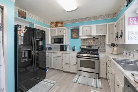 321 Ling Street Bayou Vista TX 77563