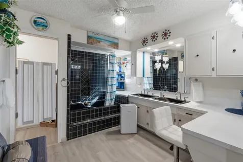 321 Ling Street Bayou Vista TX 77563