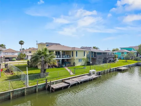 321 Ling Street Bayou Vista TX 77563