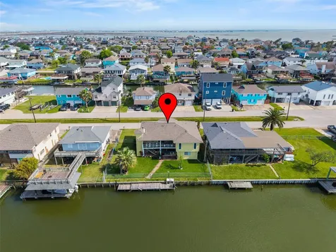 321 Ling Street Bayou Vista TX 77563