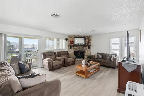 321 Ling Street Bayou Vista TX 77563