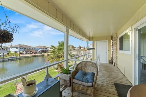 321 Ling Street Bayou Vista TX 77563