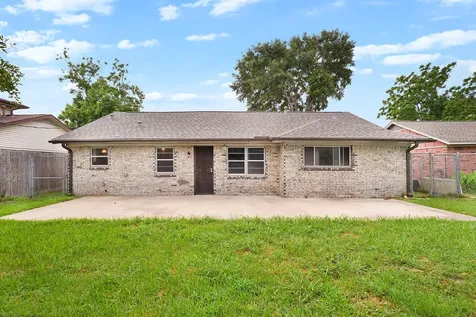 10014 Carlow Lane La Porte TX 77571