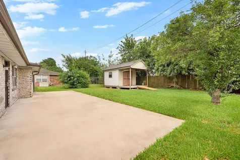 10014 Carlow Lane La Porte TX 77571