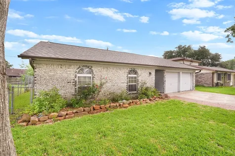 10014 Carlow Lane La Porte TX 77571