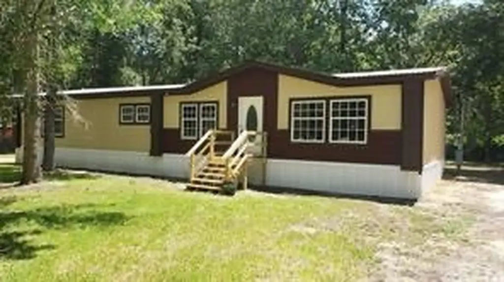 24 County Road 67633 Dayton TX 77535