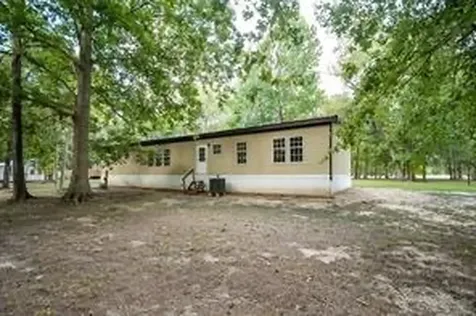 24 County Road 67633 Dayton TX 77535
