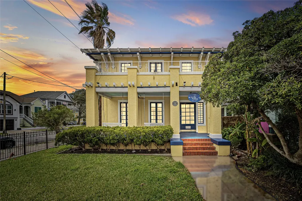 1723 Rosenberg Street Galveston TX 77550