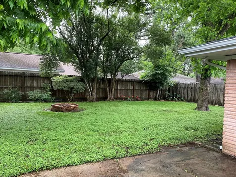 4402 Cheena Drive Houston TX 77096