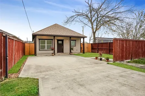 8147 Chateau Street Houston TX 77028